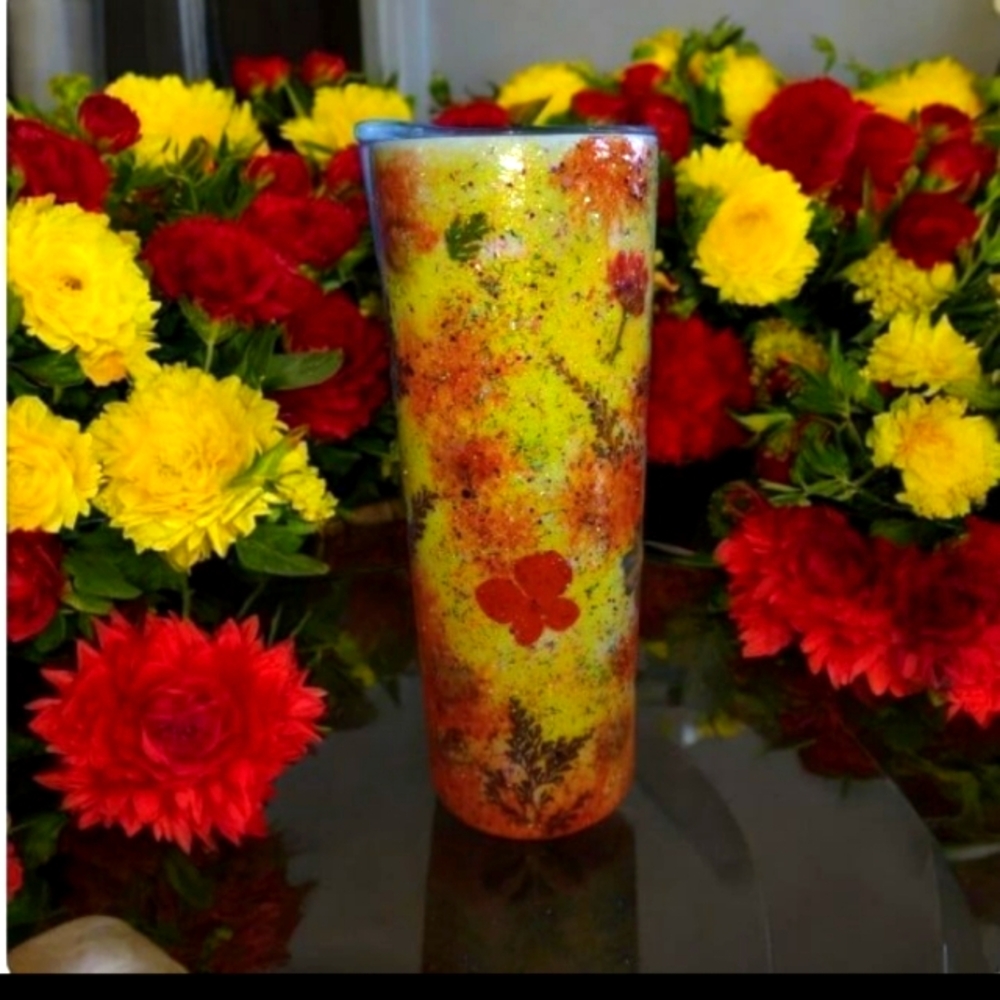 FLOWERS REAL 20 oz skinny handmade tumbler with real flowers! NEW